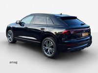 Gebraucht Audi Q8 Ambiente 394 PS (289 kW) 2024 Mythosschwarz metallic SUV