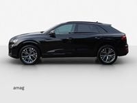 Gebraucht Audi Q8 Ambiente 394 PS (289 kW) 2024 Mythosschwarz metallic SUV
