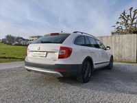 Gebraucht Skoda Superb Ambiente 170 PS (125 kW) 2014 Weiss Kombi
