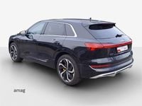 Gebraucht Audi e-tron Attraction 230 kW (313 PS) 2020 Mythosschwarz metallic SUV