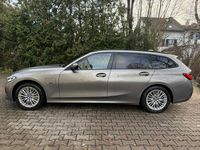 Gebraucht BMW 330e Luxury Line 292 PS (214 kW) 2021 Kombi
