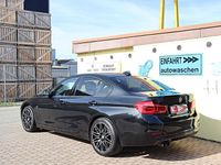 Gebraucht BMW 330 Sport Line 252 PS (185 kW) 2017 Limousine