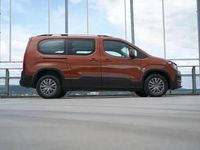 Gebraucht Peugeot Rifter Allure 130 PS (95 kW) 2026 Orange Van / Kleinbus