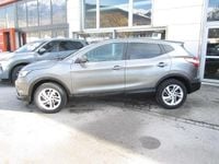Gebraucht Nissan Qashqai N-Connecta 131 PS (96 kW) 2016 SUV