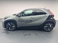 Neu Toyota Aygo X Style 116 PS (85 kW) 2025 Grün SUV
