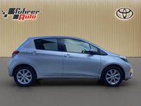 Gebraucht Toyota Yaris Sol 99 PS (72 kW) 2011 Silber Limousine