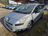 Gebraucht Peugeot 5008 115 PS (84 kW) 2013 Van / Kleinbus