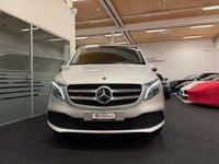 Gebraucht Mercedes V220 163 PS (119 kW) 2022 Grau Van / Kleinbus