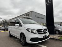 Gebraucht Mercedes V220 163 PS (119 kW) 2023 Weiss Van / Kleinbus