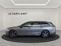 Gebraucht VW Passat R-line 150 PS (110 kW) 2025 Gray Kombi