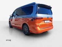 Neu VW California California 177 PS (130 kW) 2025 Monosilber metallic / energetic orange metallic Van