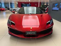 Gebraucht Ferrari 296 830 PS (610 kW) 2024 Rot Cabrio