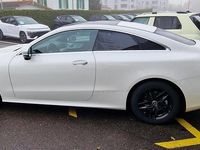 Gebraucht Mercedes E200 AMG line 197 PS (144 kW) 2020 Weiss Coupé