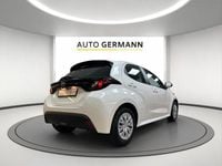 Neu Toyota Yaris Hybrid Comfort 116 PS (85 kW) 2025 Weiss Limousine