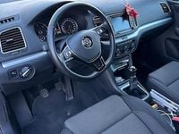 Gebraucht VW Sharan Comfortline 150 PS (110 kW) 2019 Van / Kleinbus