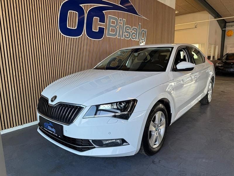 Brugt Skoda Superb Style 120 HK (88 kW) 2019 Hvid Hatchback