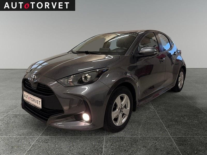 Gråmetal Brugt 2021 Toyota Yaris Active Hatchback | 114.700 kr. (God pris) - Billede 1/4