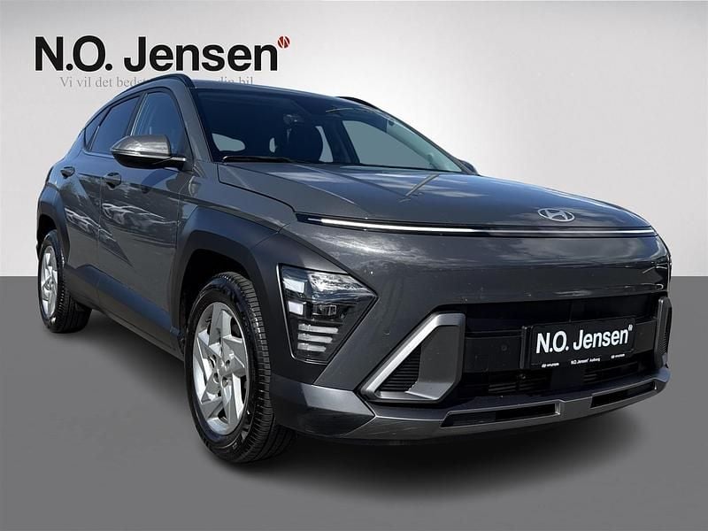 Farve ……………………………………………………………………. ecotronic grey Brugt 2023 Hyundai Kona Advanced SUV | 249.900 kr. (Fair pris) - Billede 1/4