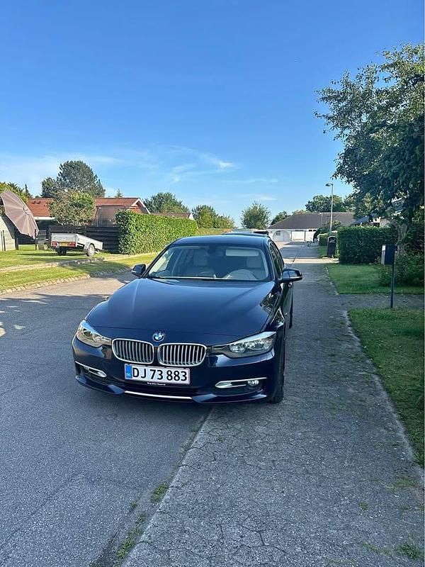 Blå Brugt 2014 BMW 316 Sedan | 110.000 kr. (Fair pris) - Billede 1/4