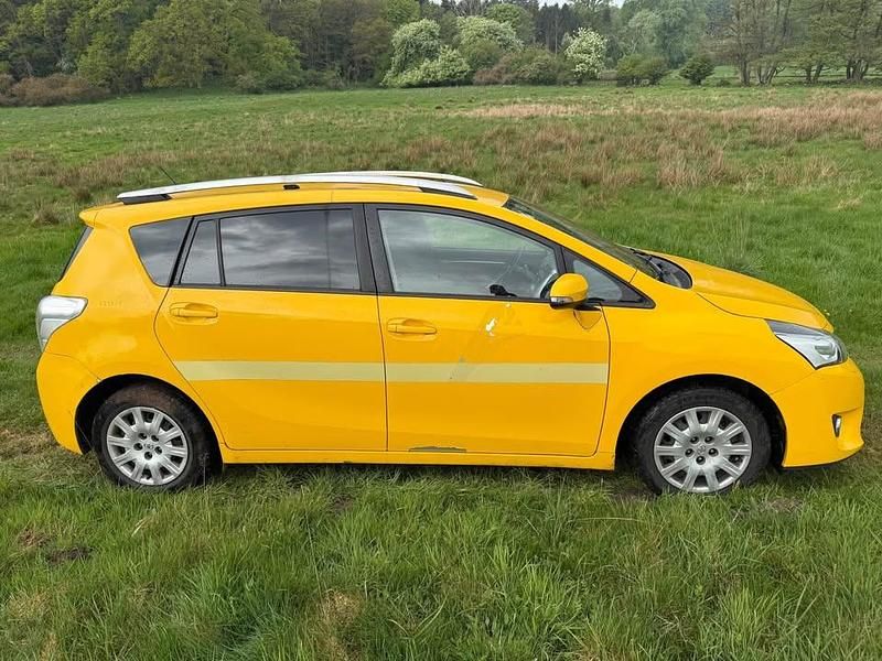 Brugt Toyota Sportsvan 111 HK (81 kW) 2015 MPV