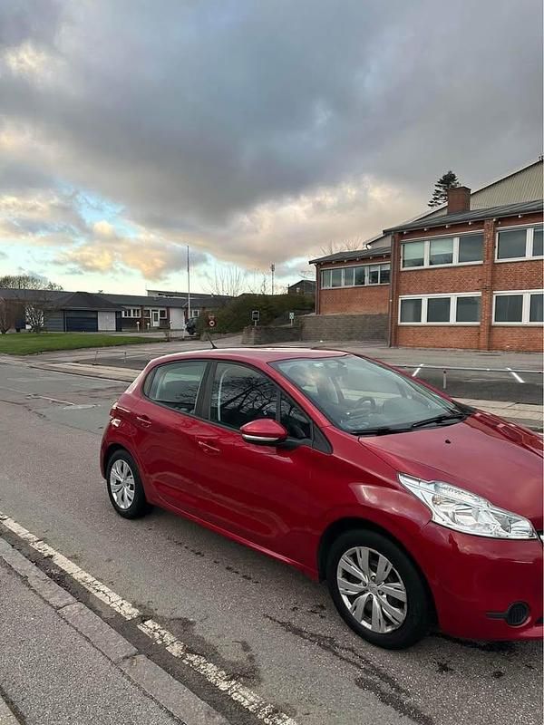 Brugt Peugeot 208 82 HK (60 kW) 2014 Rød Hatchback