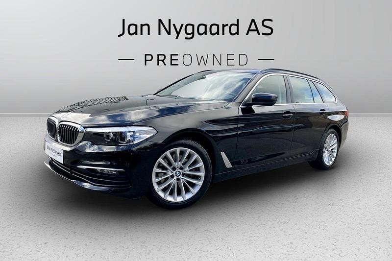 Sortmetal Brugt 2018 BMW 520 Stationcar | 349.000 kr. - Billede 1/4