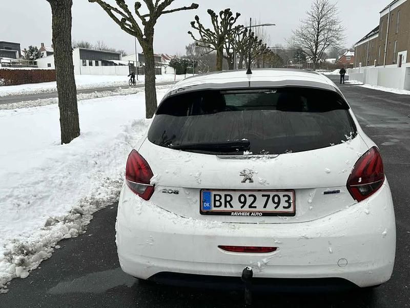 Brugt Peugeot 208 Allure Sky 100 HK (73 kW) 2016 Hvid Hatchback