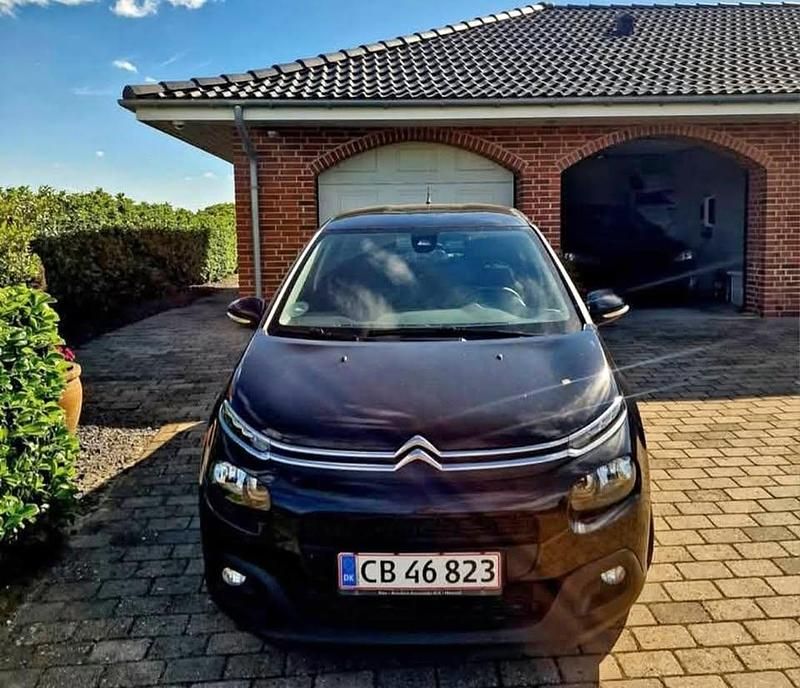 Sort Brugt 2018 Citroën C3 PureTech Hatchback | 62.000 kr. (Fair pris) - Billede 1/4