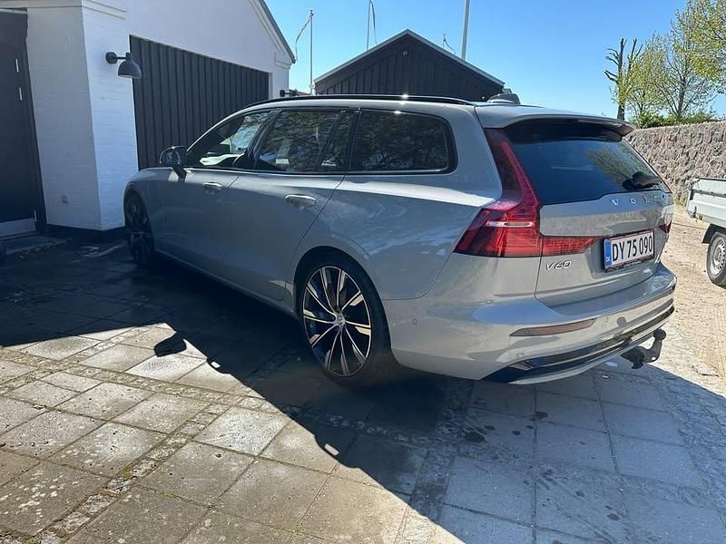 Brugt Volvo V60 Ultimate 253 HK (186 kW) 2024 Grå Stationcar