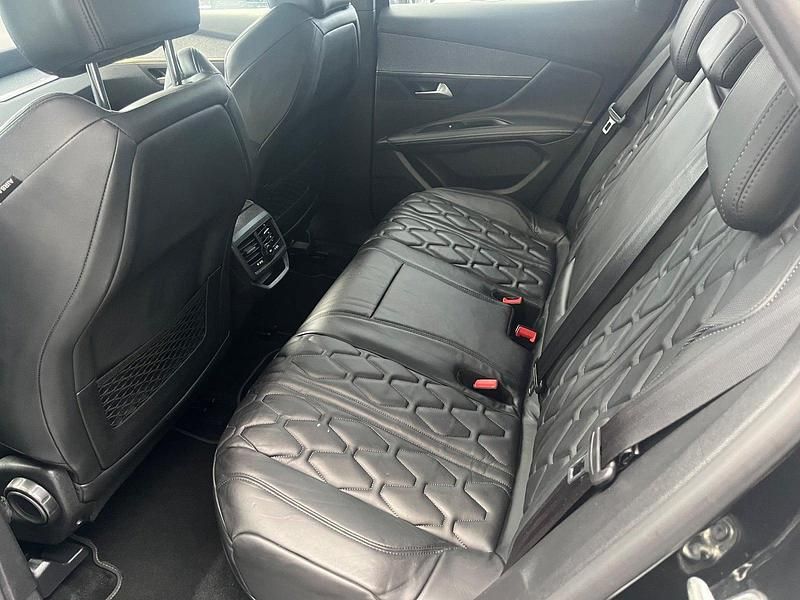 Brugt Peugeot 3008 Allure 225 HK (165 kW) 2021 Sortmetal