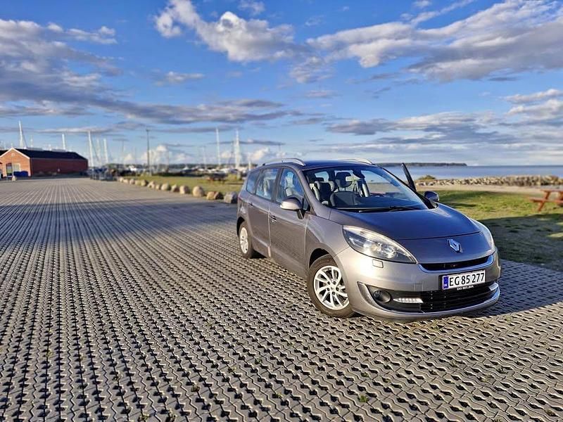 Grå Brugt 2012 Renault Grand Scénic MPV | 33.999 kr. (Fair pris) - Billede 1/4