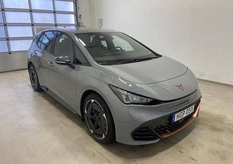 Grå Ny 2025 Cupra Born e-Boost Hatchback | 279.900 kr. (Lidt for dyr) - Billede 1/4