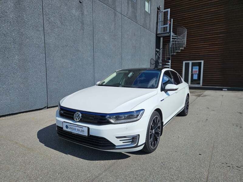 Hvidmetal Brugt 2018 VW Passat GTE Sedan | 274.800 kr. - Billede 1/3