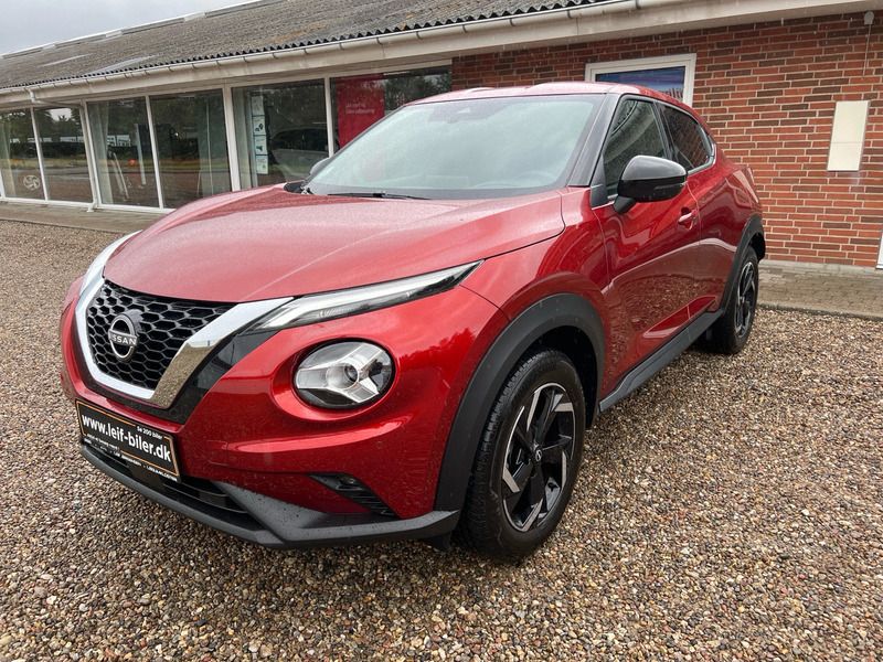 Sunset red metal Brugt 2024 Nissan Juke N-Connecta SUV | 239.900 kr. (Fair pris) - Billede 1/4