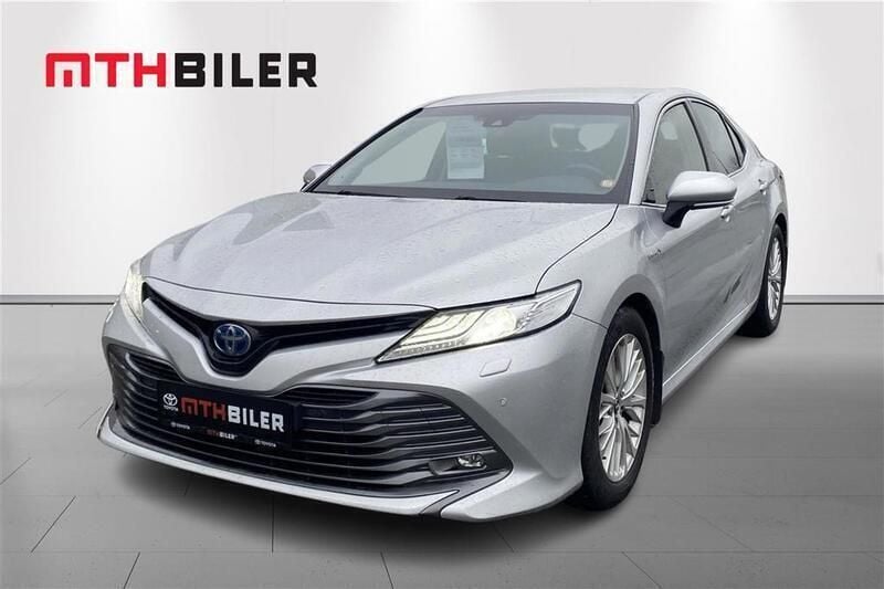 Sølvmetal Brugt 2019 Toyota Camry Executive Sedan | 249.900 kr. - Billede 1/2