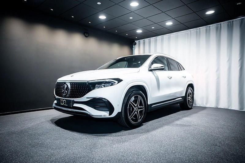 Farve: hvid Brugt 2024 Mercedes EQA250+ AMG SUV | 349.900 kr. (Fair pris) - Billede 1/4