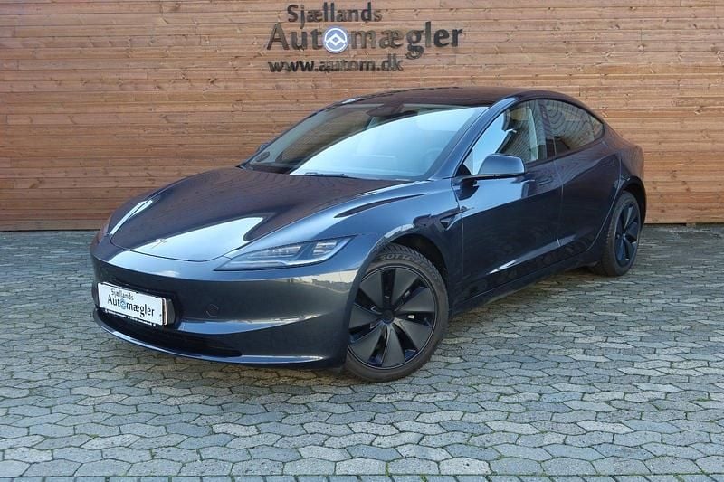 Grå Brugt 2024 Tesla Model 3 RWD Sedan | 275.000 kr. (God pris) - Billede 1/4