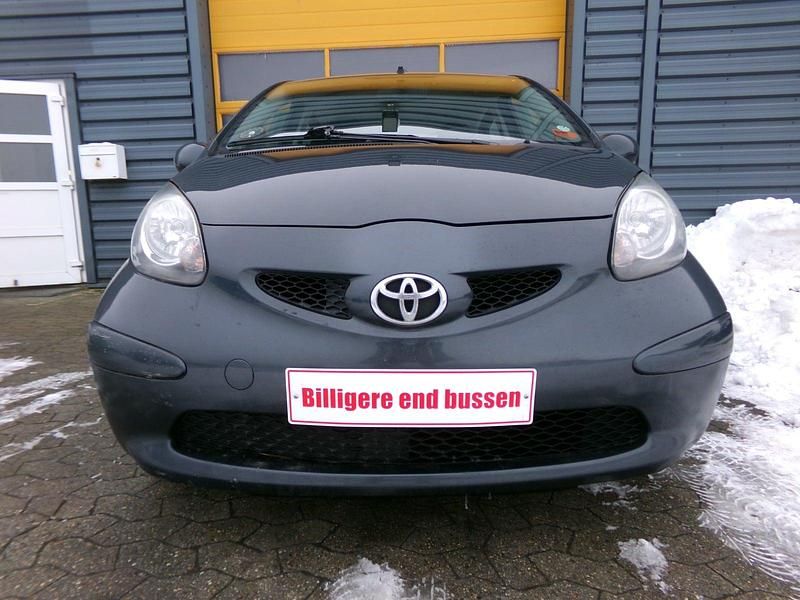 Brugt 2008 Toyota Aygo Hatchback | 15.999 kr. (God pris) - Billede 1/4