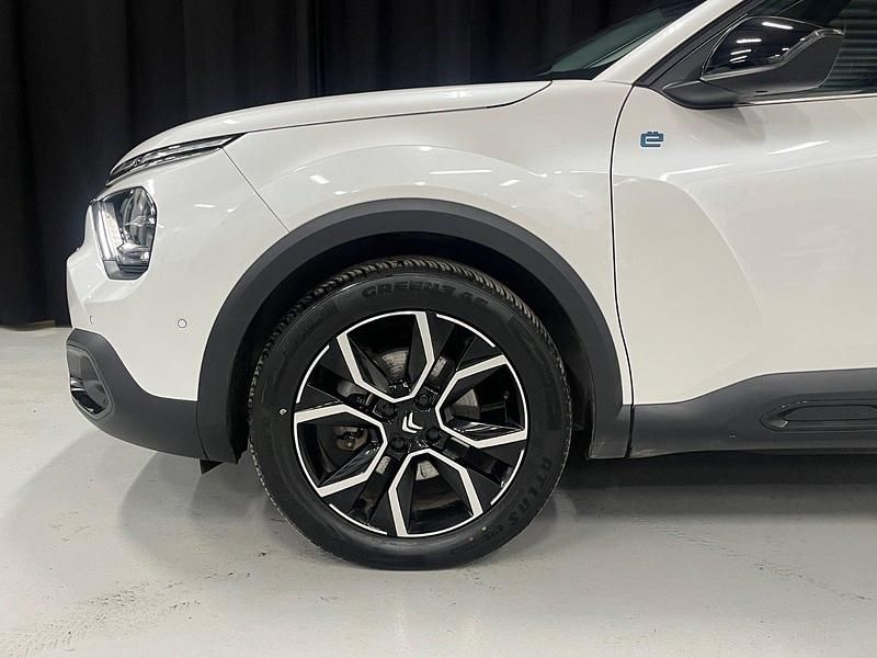 Brugt Citroën e-C4 100 kW (136 HK) 2023 Hvidmetal Sedan