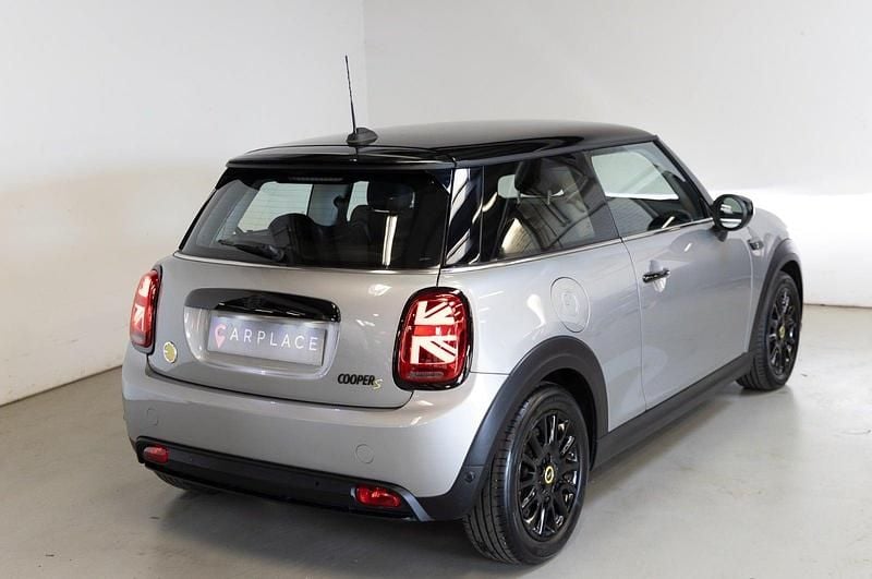 Brugt Mini Cooper SE Essential 135 kW (184 HK) 2023 Sølvmetal Hatchback