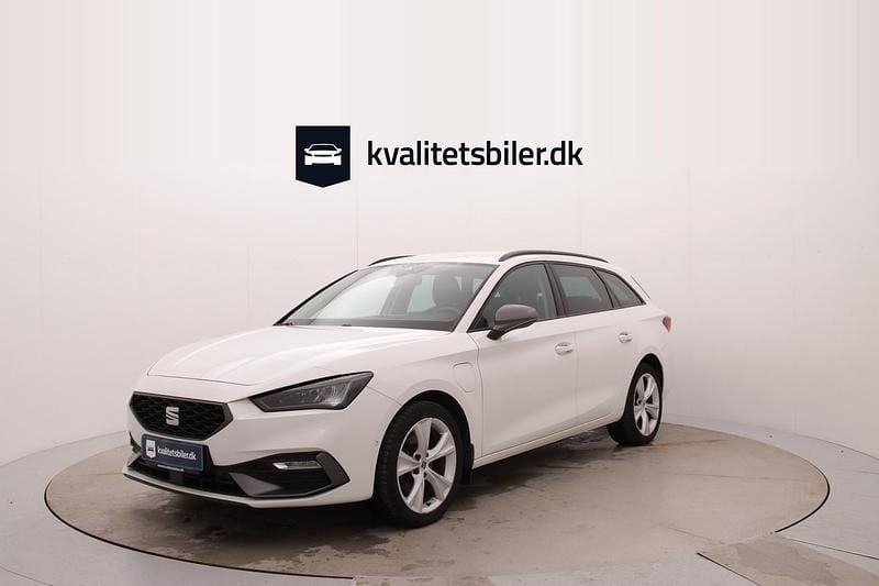 Hvid Brugt 2021 Seat Leon FR Stationcar | 174.900 kr. - Billede 1/4