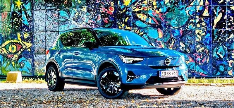 Blå Brugt 2023 Volvo XC40 Ultimate SUV | 310.000 kr. (Fair pris) - Billede 1/4