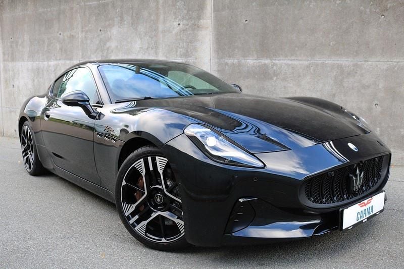 Sortmetal Ny 2025 Maserati Granturismo Coupe | 1.600.000 kr. - Billede 1/4