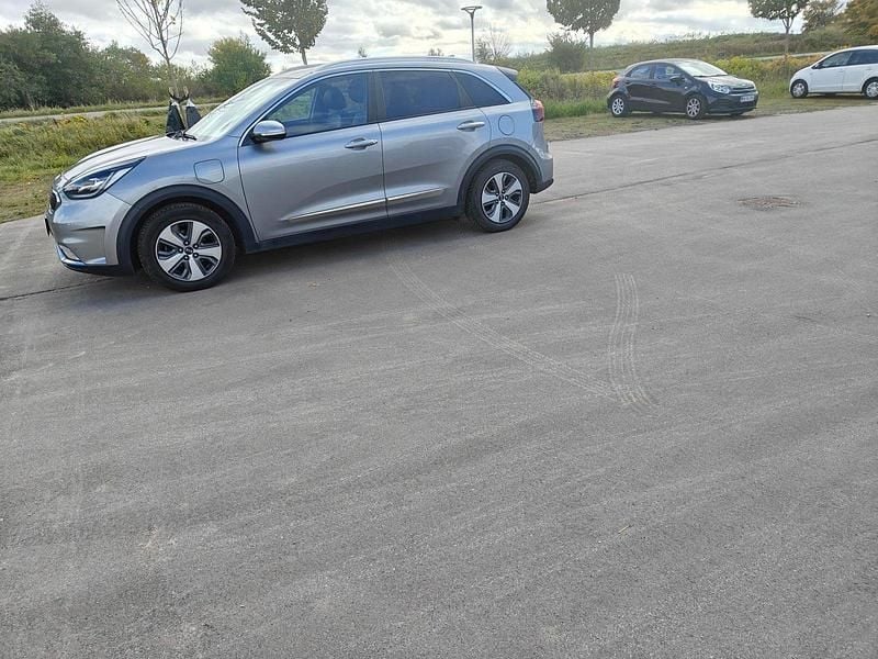 Sølvmetal Brugt 2019 Kia Niro Vision SUV | 94.900 kr. (Super pris) - Billede 1/4
