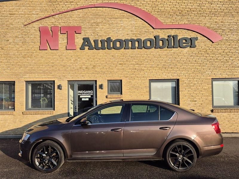 Brunmetal Brugt 2015 Skoda Octavia Hatchback | 59.900 kr. (God pris) - Billede 1/4