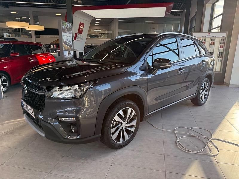 Ny Suzuki SX4 S-Cross Adventure 129 HK (94 kW) 2025 Titan dark gray SUV