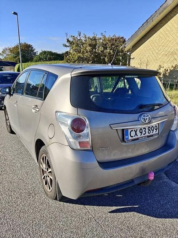 Brun Brugt 2014 Toyota Verso Skyview Edition MPV | 49.999 kr. (God pris) - Billede 1/2