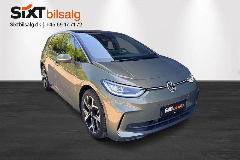 Olive green metallic Brugt 2024 VW ID.3 Style Hatchback | 249.900 kr. (Lidt for dyr) - Billede 1/4