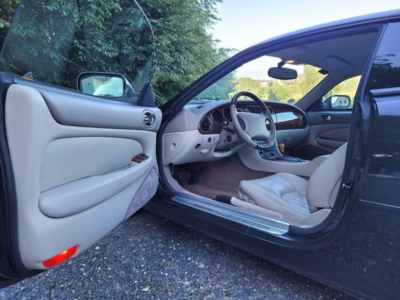 Brugt Jaguar XK8 294 HK (216 kW) 1997 Sort Coupe