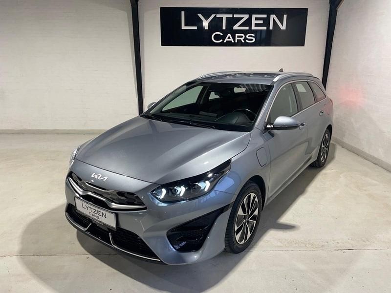 Gråmetal Brugt 2023 Kia Ceed Sportswagon Stationcar | 198.800 kr. (God pris) - Billede 1/4
